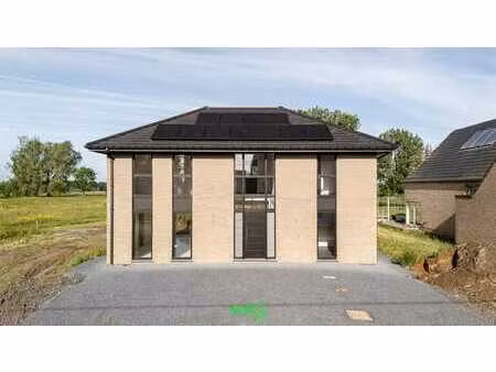 villa contemporaine neuve à wihéries sur 33 ares