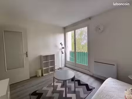 studio 1 pièce 18 m²