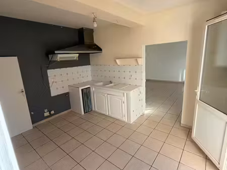 t3 lumineux duplex de 71 m2 avec garage privatif fermé