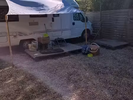 emplacement camping car à l'année