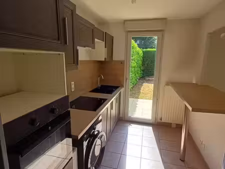 appartement t2 à louer 55m² non meublé rdc avec jardin et garage