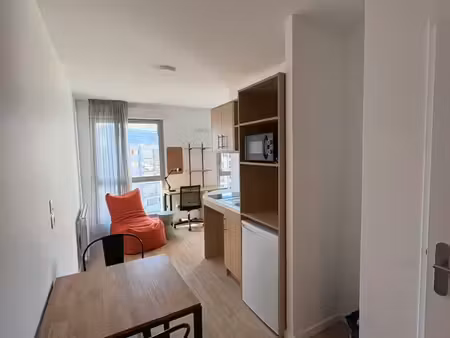 studio 25m2 - centre ville