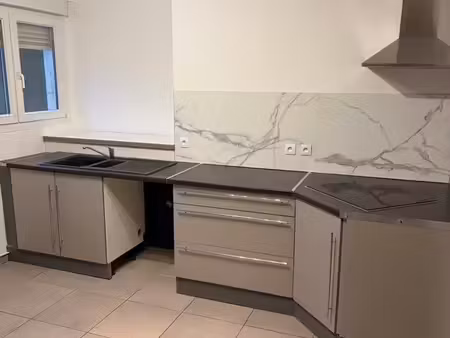 bel appartement f6 de 104 m² entièrement rénové