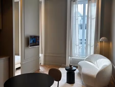 appartement place carnot meublé – rénové – lumineux