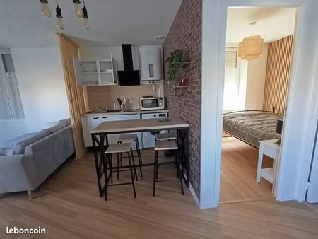 appart. t2 - 30m² - meublé - 550