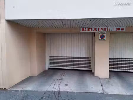 location box / parking