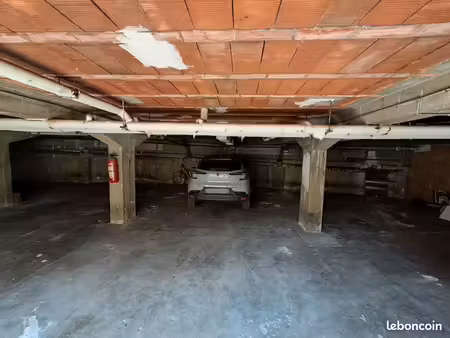 place de parking à louer – 12-14 rue du poids de la farine  prades (66500)