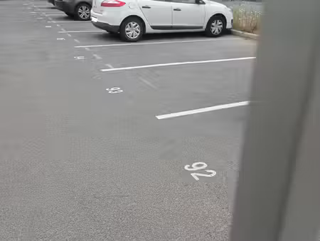 wattignies - vous recherchez une place de stationnement en surface ?