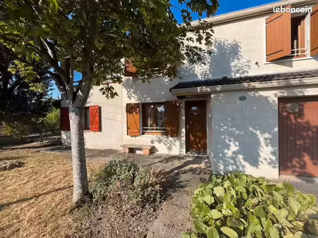 maison 6 pièces 140 m²