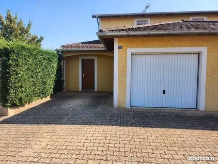 maison mitoyenne 2 pièces avec garage 2 places de parking