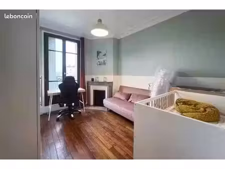spacieux appartement de 56m2 meublé