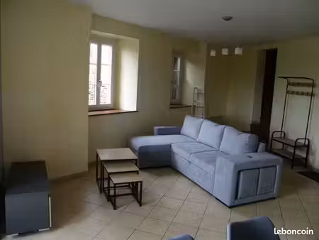 appartement t3 meublé à laguiole