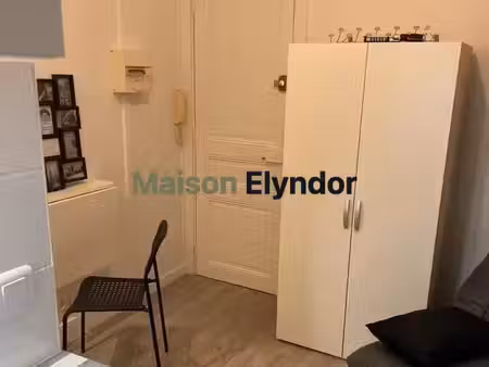 studio 1 pièce 15 m²