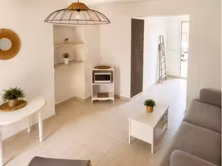 superbe t2 meublé – saint-victoret  au cœur du village