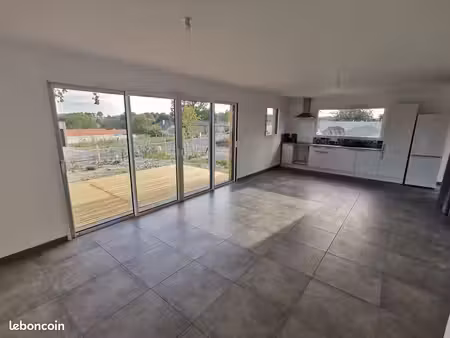 loue maison plein pied 3 chambres