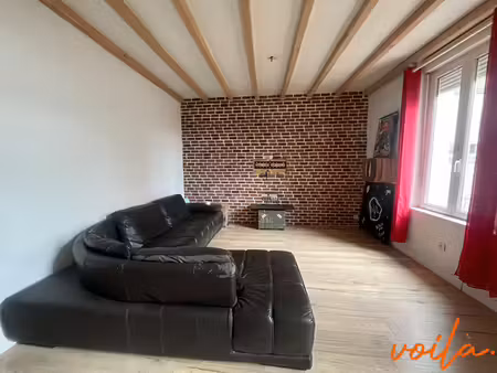 ref petit train - appartement 4 pièces avec terrasse  cours et sous sol.