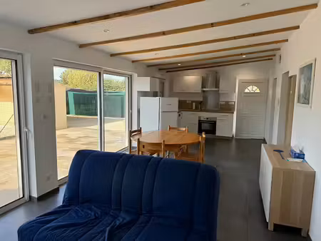 location meublée maison 3 pièces 58 m² à les milles (13290)  1 500 €