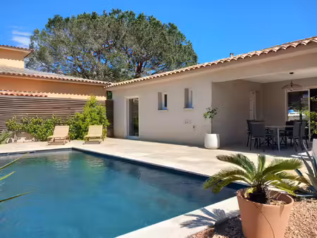 villa 3 pièces avec piscine sur la route des plages