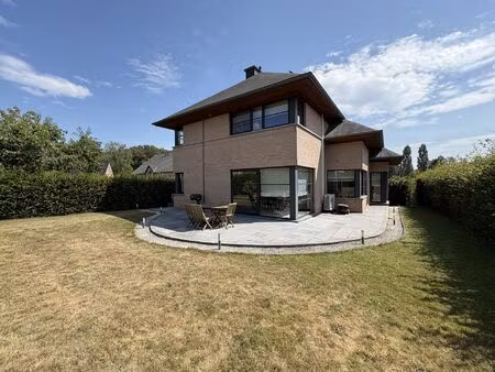 villa à louer avec garage et terrasse   waterloo (rbw62160)