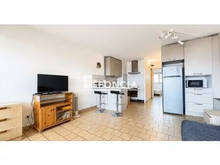 cap d'agde  appartement t2 avec cabine et loggia