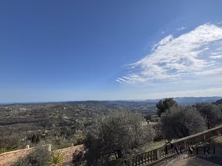 à louer haut de villa meublé 4 pièces de 104 m2 avec jardi