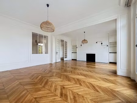 paris 18e - barbès rochechouart - appartement à louer - 5 pièces vide - 141.51m² - 3 chamb