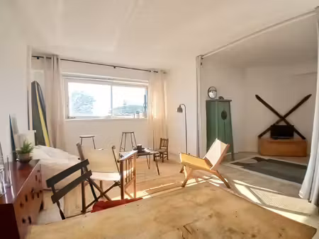 studio bis avec cave  parking en option  centre-ville à pied