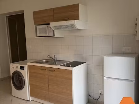 location appartement 2 pièces 33.79 m² à tours (37000)  560 €