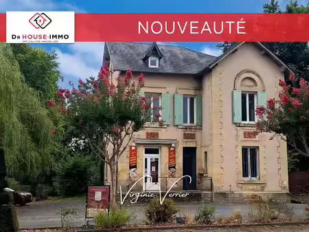 maison pierre 190 m² t10 + 2.586 m² terrain - 24390 hautefort