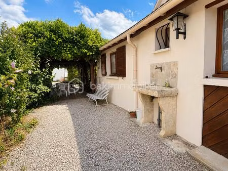 maison de 35 m² à magny-montarlot