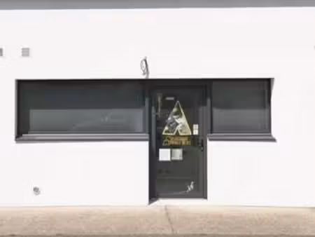 vente bureaux et commerces à paimboeuf (44560) : à vendre / 36m² paimboeuf