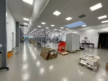 vente entrepôt vulaines sur seine 77870 2173m²