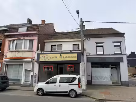 immeuble avec rez commercial + 1 appartement