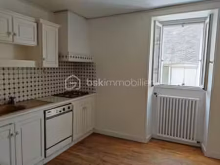 vente immeuble à lesneven (29260) : à vendre / 245m² lesneven