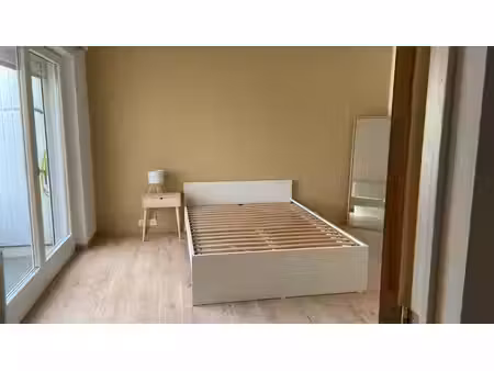colocation entièrement rénovée - 3 chambres