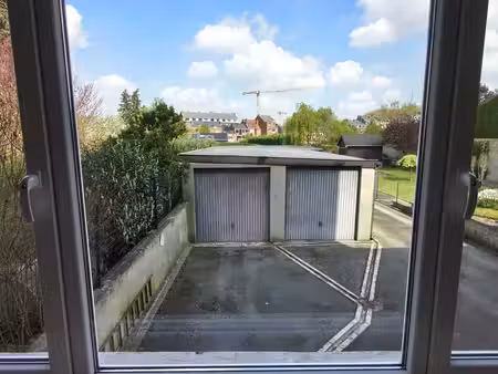 garage à louer à jambes
