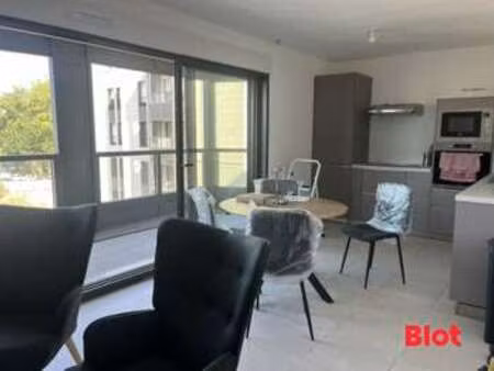 location appartement 2 pièces meublé à dinard (35800) : à louer 2 pièces meublé / 48m² din