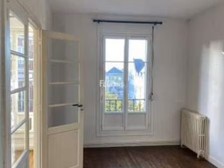 location appartement 2 pièces à coutances (50200) : à louer 2 pièces / 49m² coutances