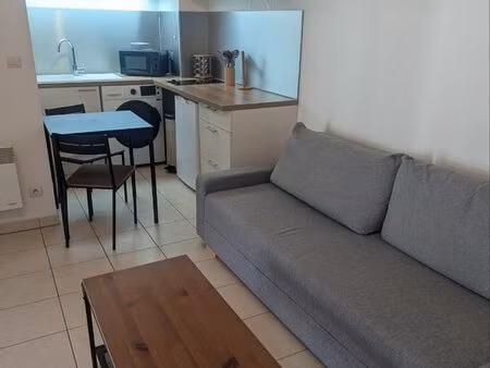 location studio t1 meublé agroparc