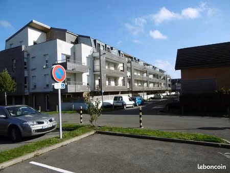 t2 amiens sud très lumineux avec box en sous- sol