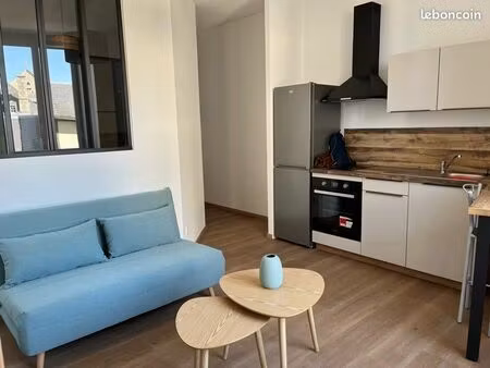 loue appartement t2 meublé  neuf avec 1 place de parking dans hyper centre de bourges