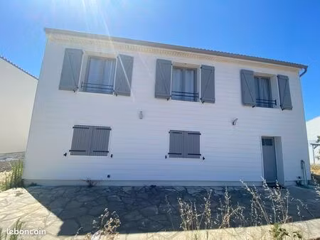 t2 meublé 40 m² – rez-de-chaussée maison – 800 charges comprises