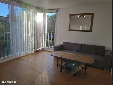 location f3 meublé à saint cyr l'ecole libre le 1 septembre