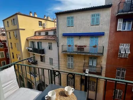 charmant t2 meublé avec balcon – vieux nice
