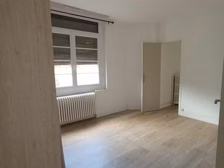 appartement 3 pièces 83 m²