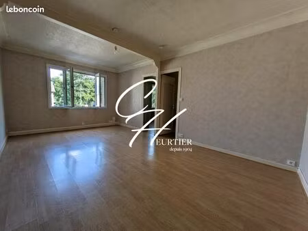 appartement 3 pièces 78 m²