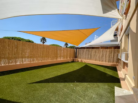 appartement t4 rénové avec grande terrasse