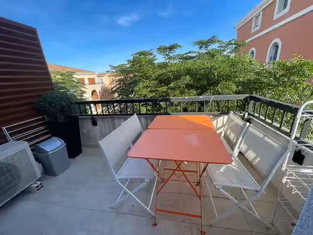 rousset  rue francis perrin - t1 avec terrasse -
