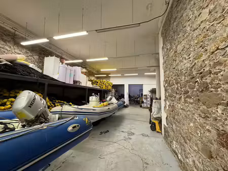 murs à sète 320 m2 très propres