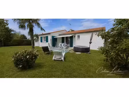 maison à vendre 3 pièces angles (85)